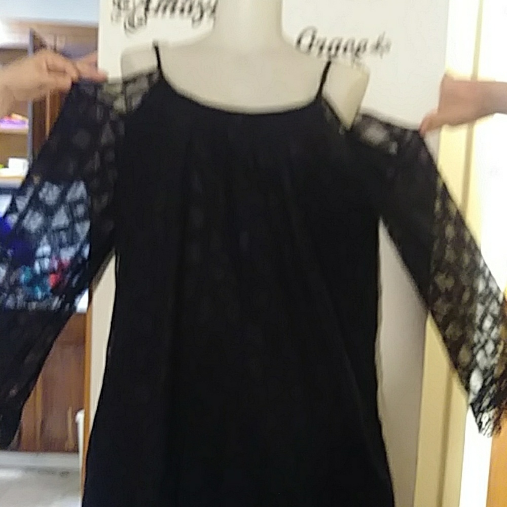 XHILARATIONtm COLD SHOULDER BLACK. TUNIC BLOUSE